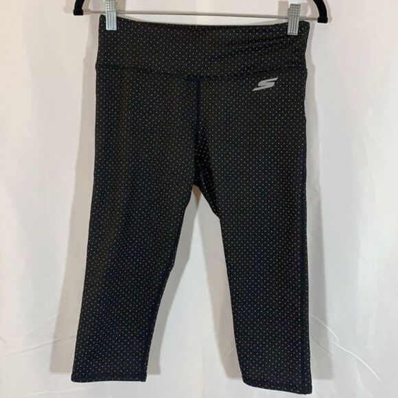 Sketchers Black & White Polkadot Cropped Leggings - Picture 2 of 7